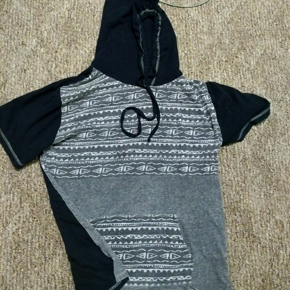 Hooded T shirt